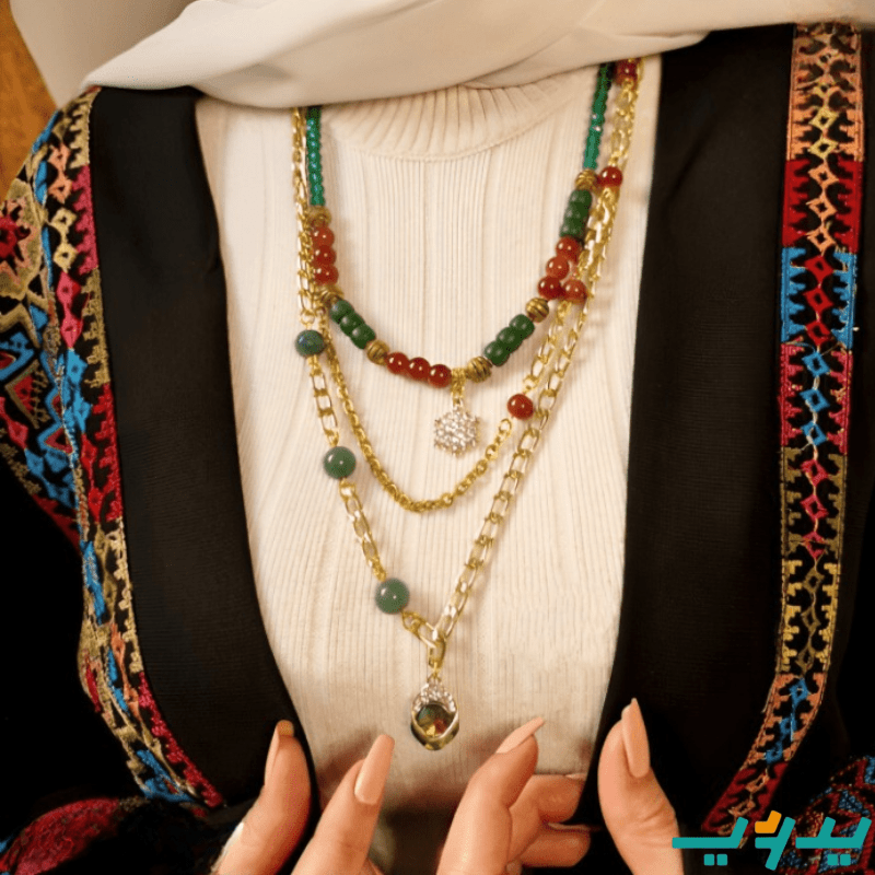 عقد اثار الراقي - نحاس و عقيق