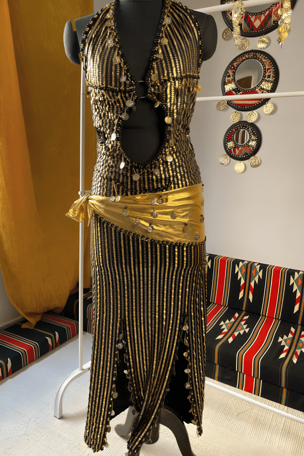 جلابية رقص ديحة - أسود و ذهبي