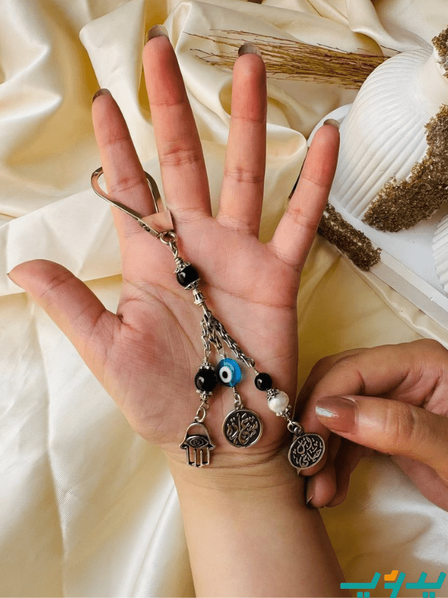 ميدالية بزخارف عربية - فضة