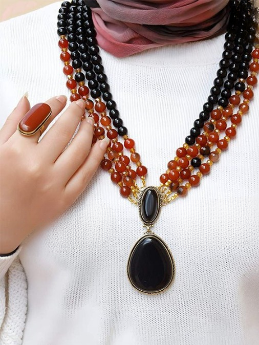 طقم داليدا من حجر العقيق