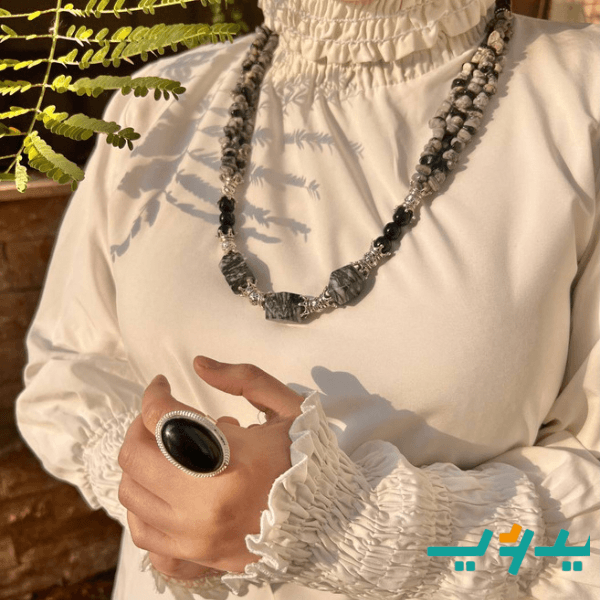 طقم صوفيا من أحجار العقيق و الصدف - مطلي بماء الفضه
