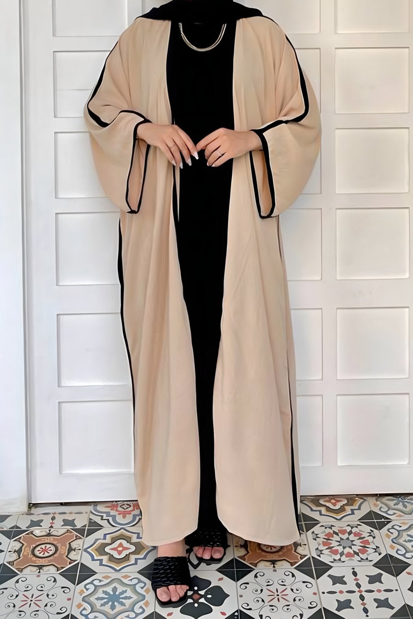 عباية ليلى بتصميم مفتوح - كتان