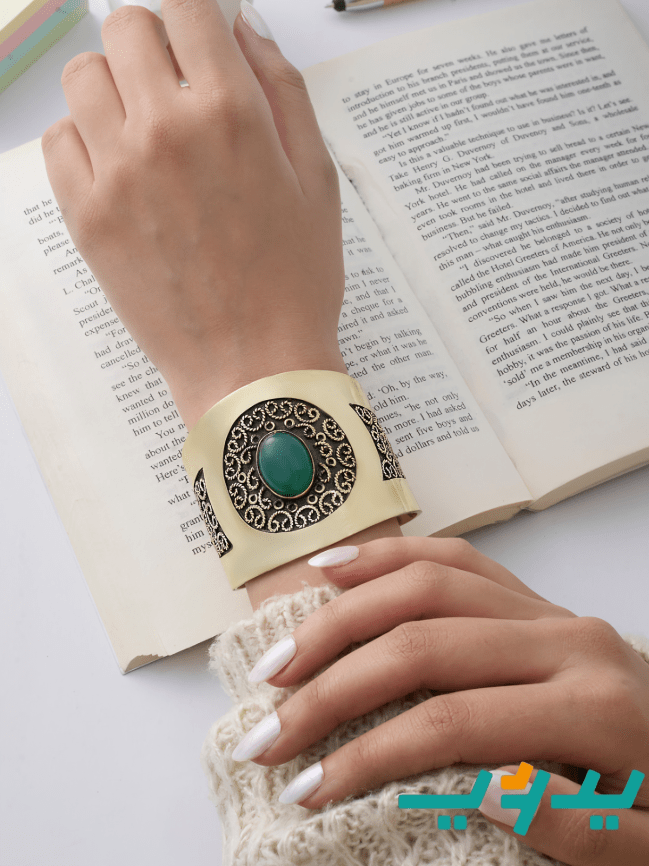 اسورة لمياء - نحاس بحجر عقيق أخضر