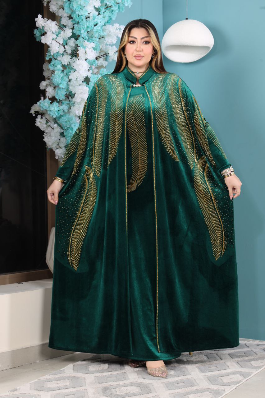 عباية ملكية تطريز الريشة - مخمل شتاء 2026