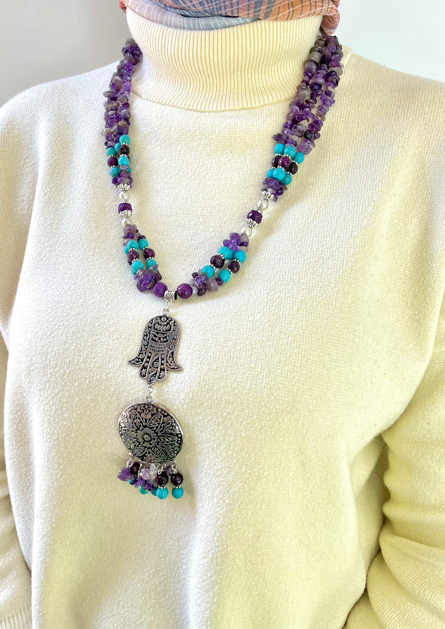 عقد ياقوت من حجر العقيق والفيروز