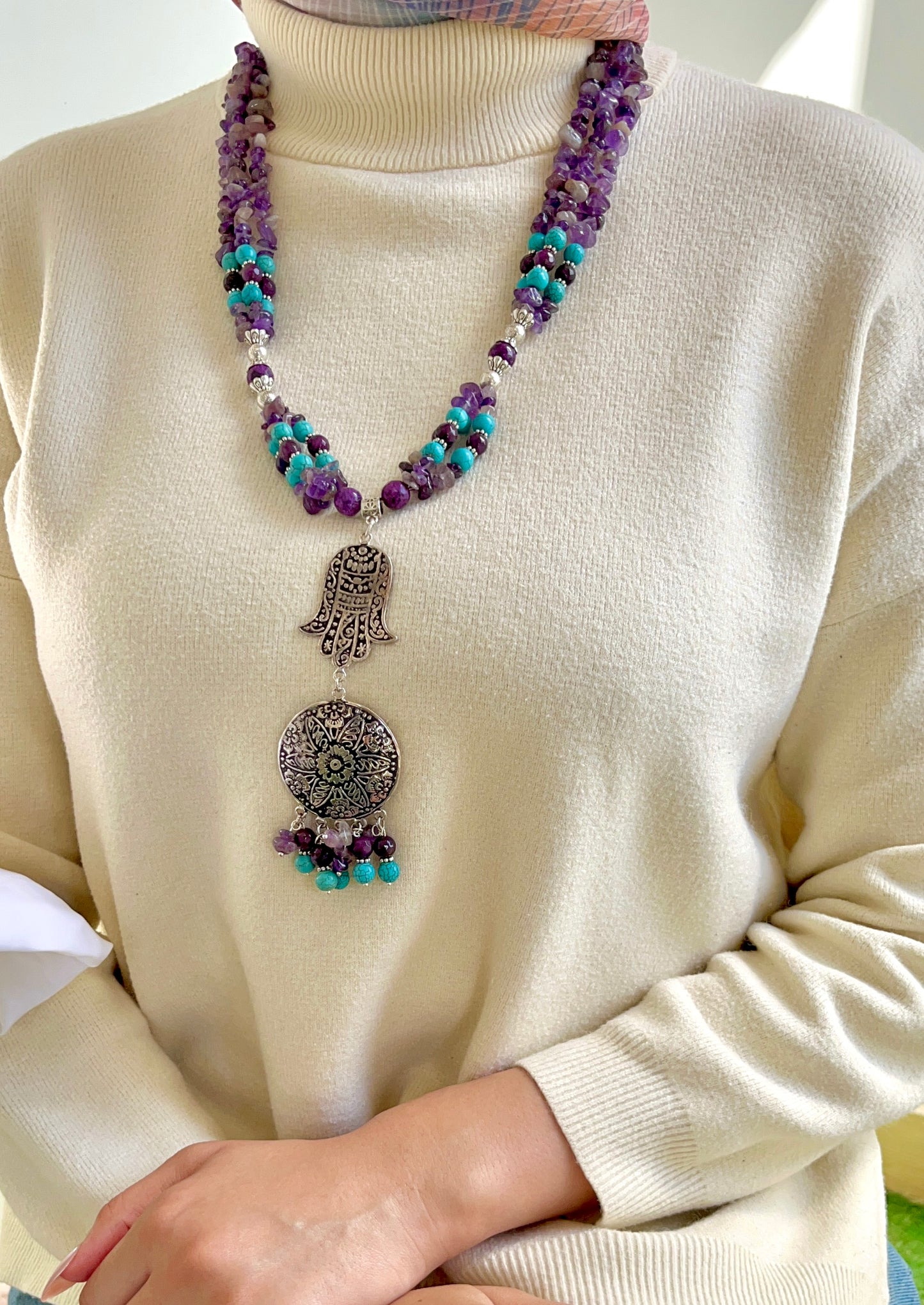 عقد ياقوت من حجر العقيق والفيروز