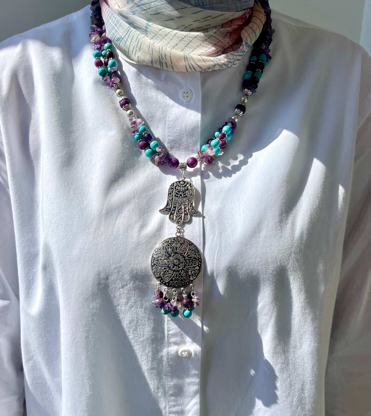 عقد ياقوت من حجر العقيق والفيروز