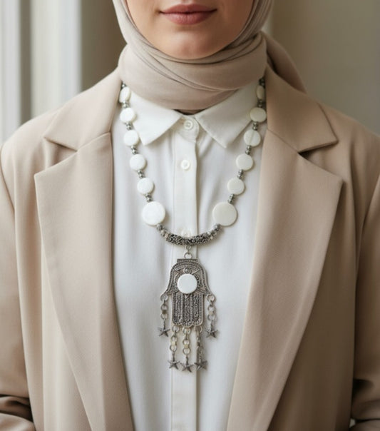 عقد تراثي من حجر الصدف - مطلي فضة