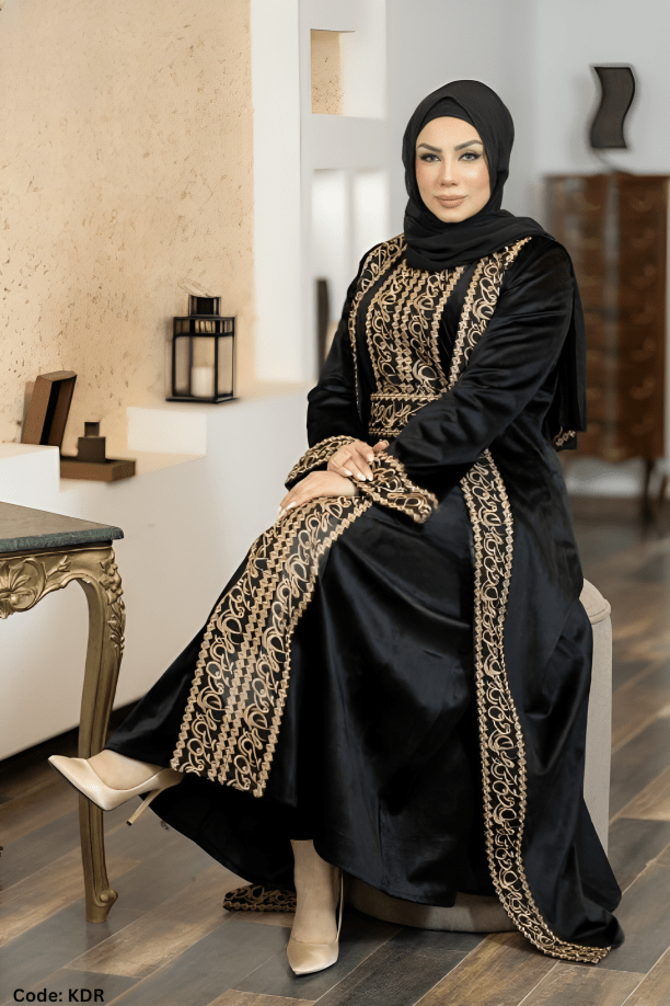 عباية كلمات - قطيفة مخمل ناعم شتاء 2025