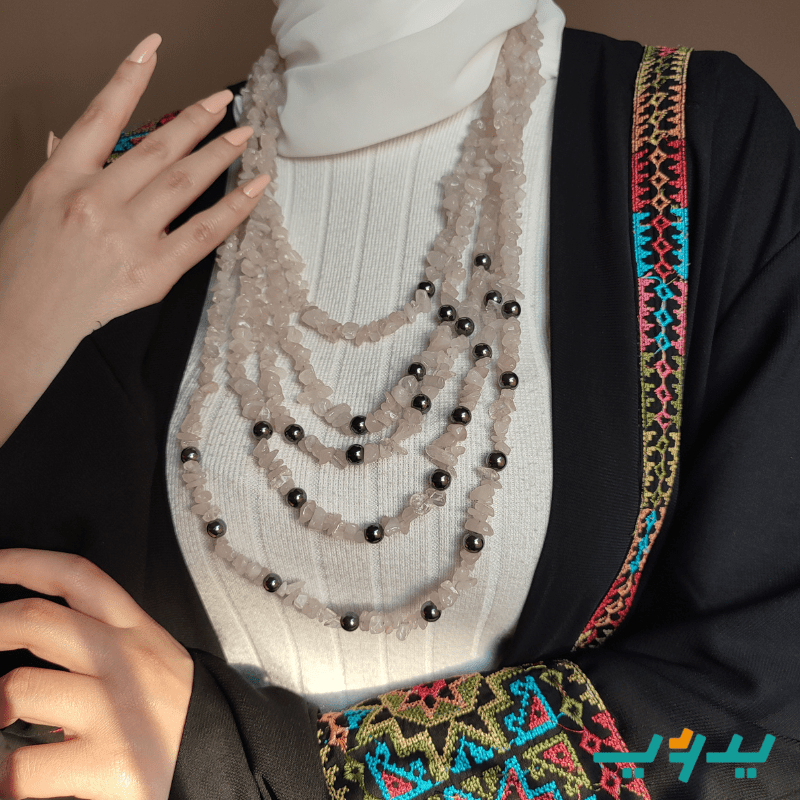 عقد فريدة المميز - من أحجار كسر الصدف والهيماتيد
