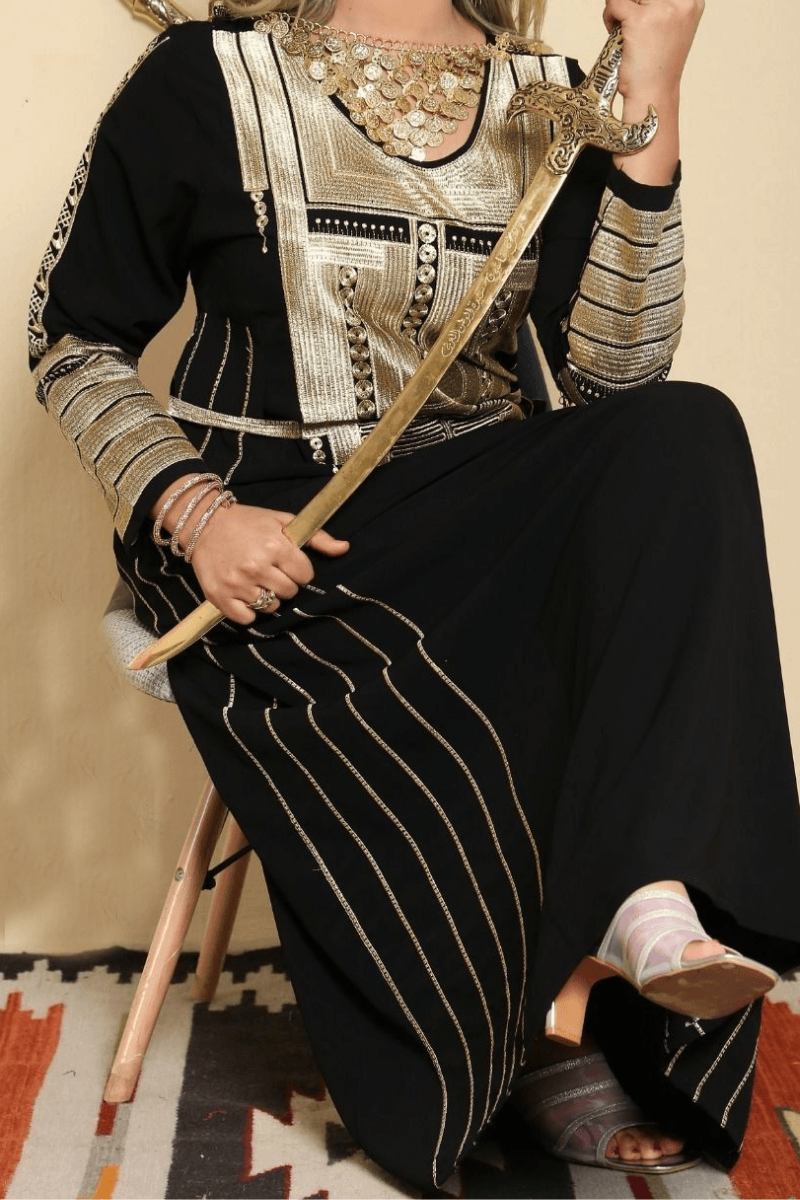 عرض باقة سارة ثلاث عبايات كريب