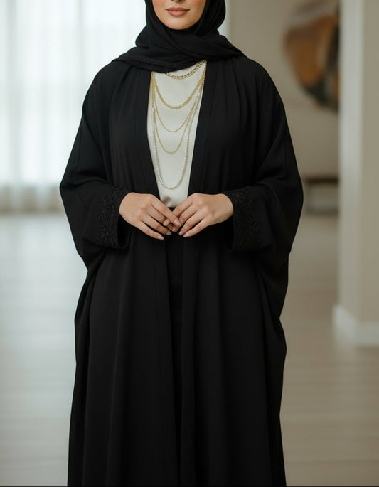 عقد أحلام  من اللؤلؤ و الستانلس