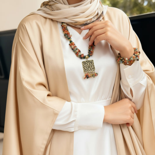 طقم ليلي بالعقيق الملون