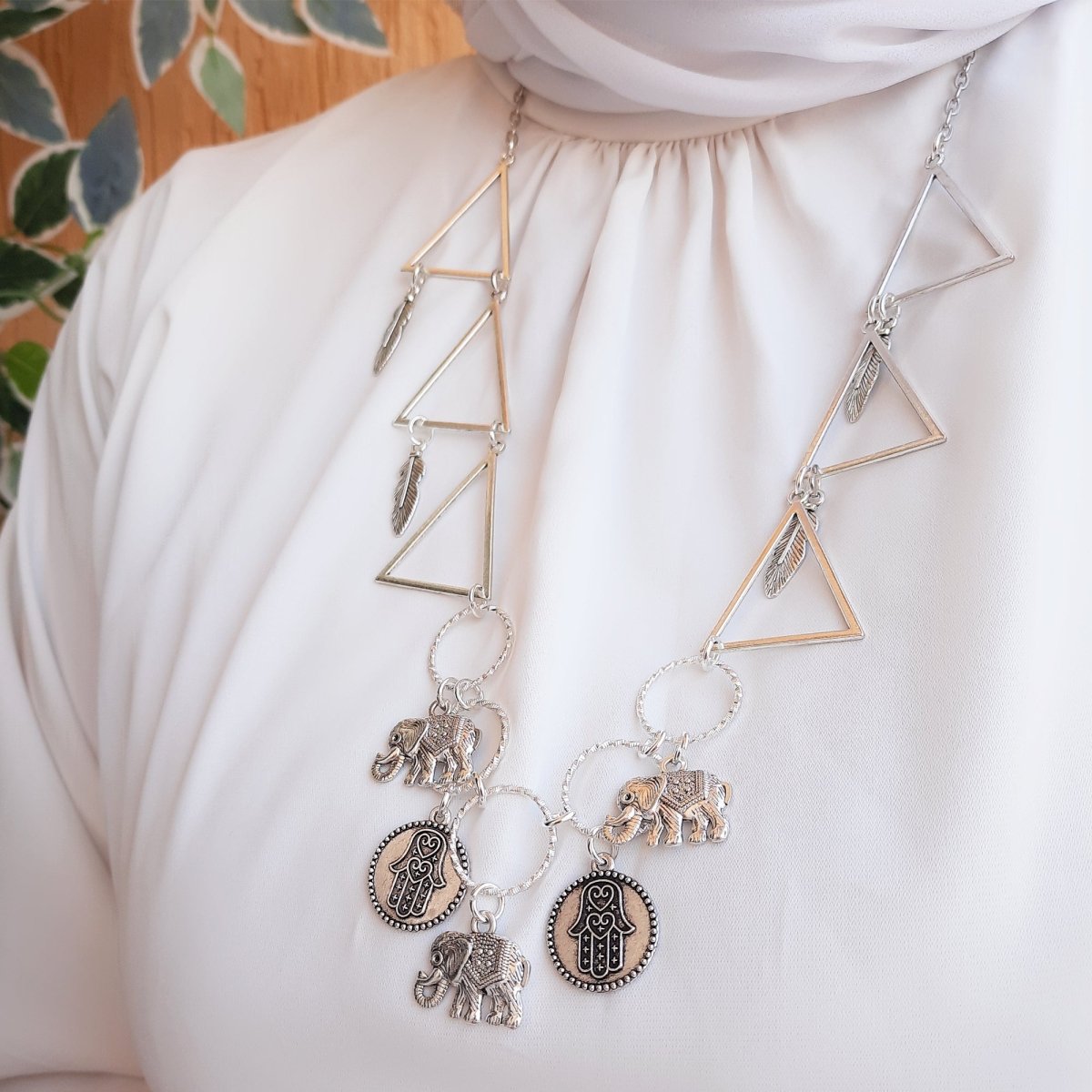 قلادة فارسية - مطلي