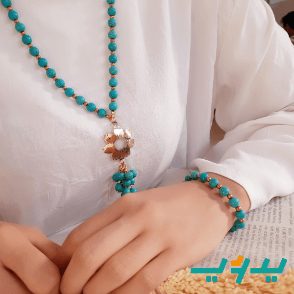 طقم وردة الرقيق - مطلي بماء الذهب