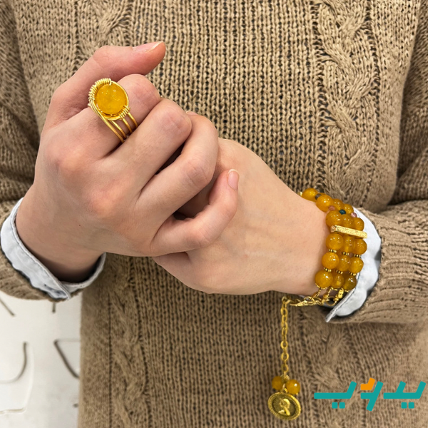 طقم الكوثر بحجر الكهرمان - مطلي بالذهب