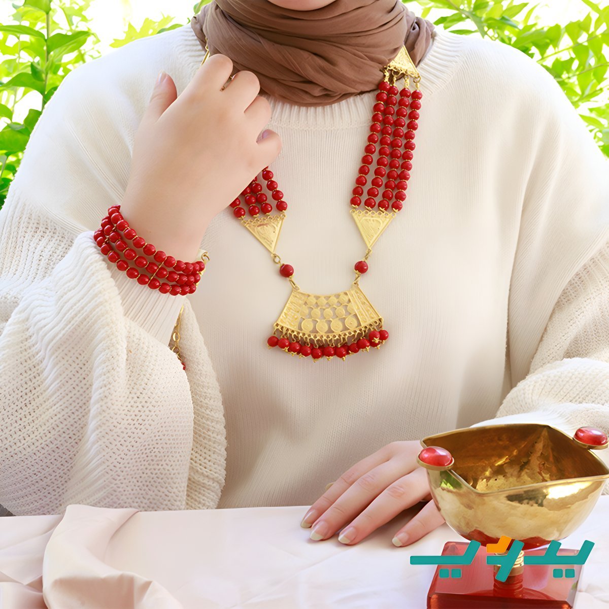 طقم سوسن بتصميم بدوي - حجر المرجان