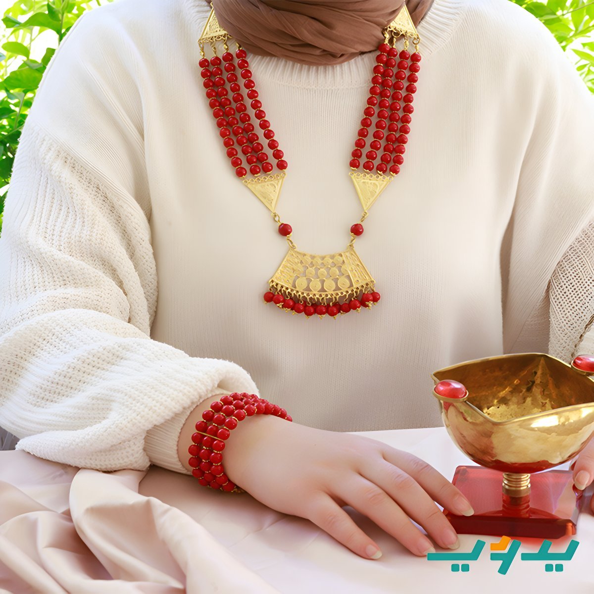 طقم سوسن بتصميم بدوي - حجر المرجان