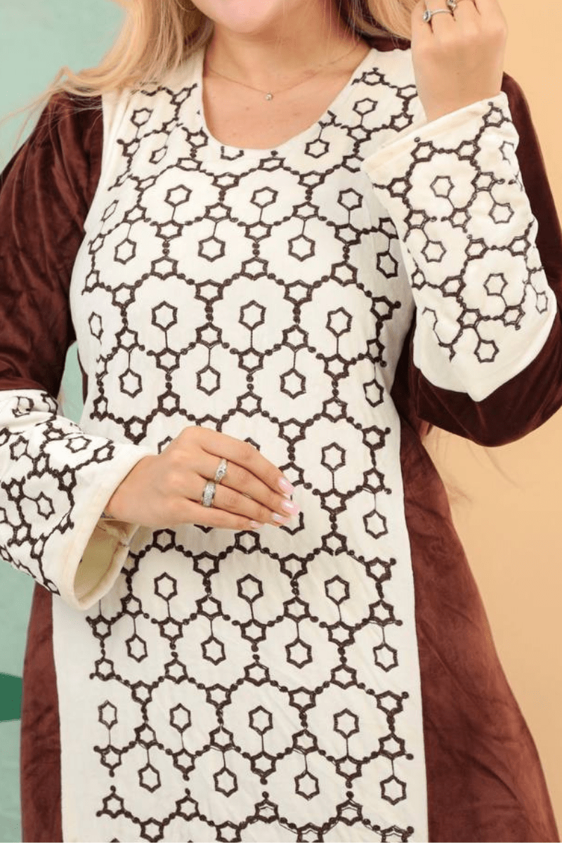 جلابية هدى بتصميم زهور - قطبفة